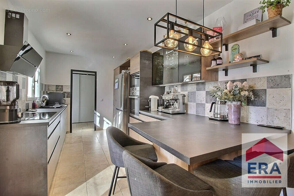 Maison à CHATEAURENARD