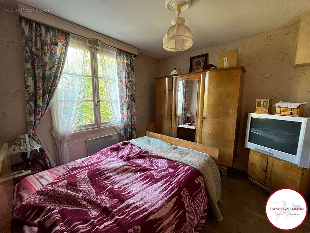 Maison à SAINT-AMAND-MONTROND