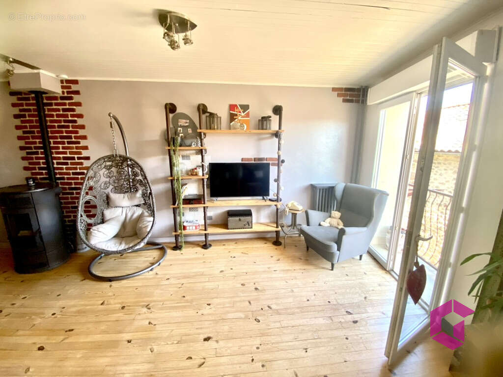 Maison, coup de cœur de 85 m2 avec terrasses et balcon   Alliance de l'ancien du moderne - Saint-Clair (Ardèch - photo 5