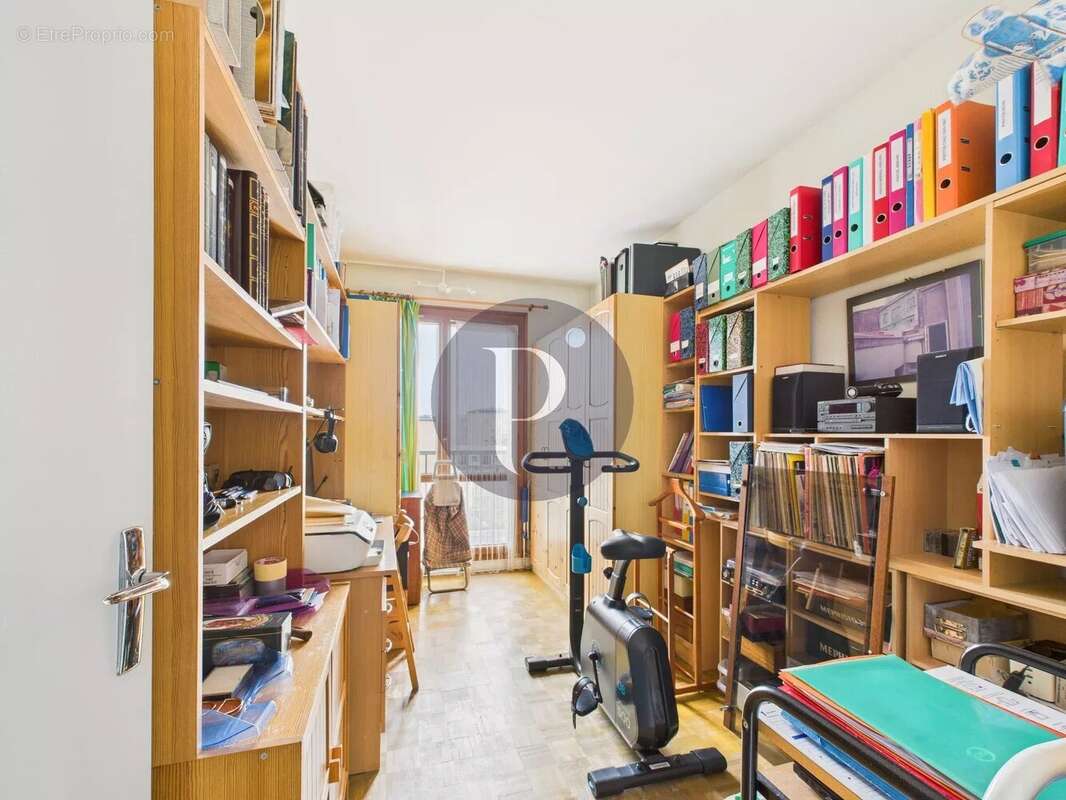 Appartement à LE PLESSIS-ROBINSON