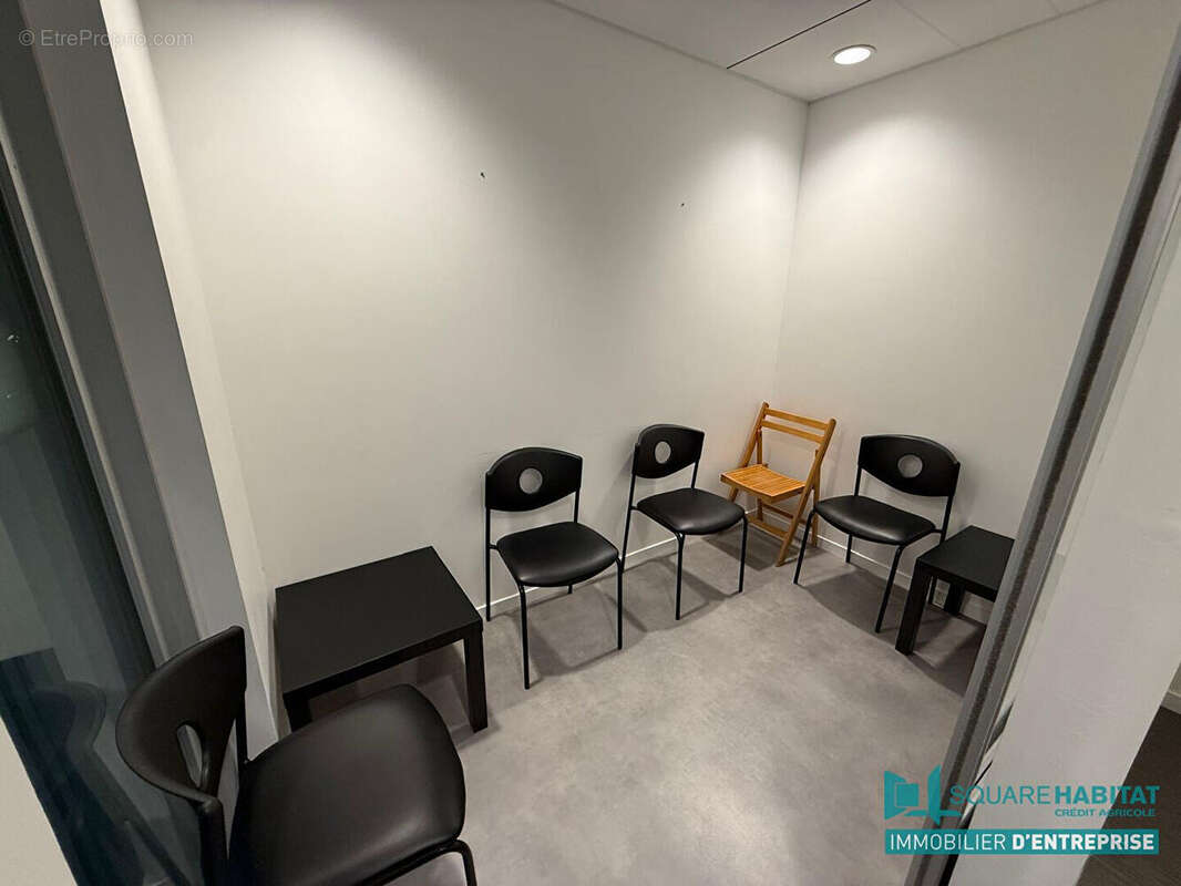 Commerce à SAINT-CYR-SUR-LOIRE