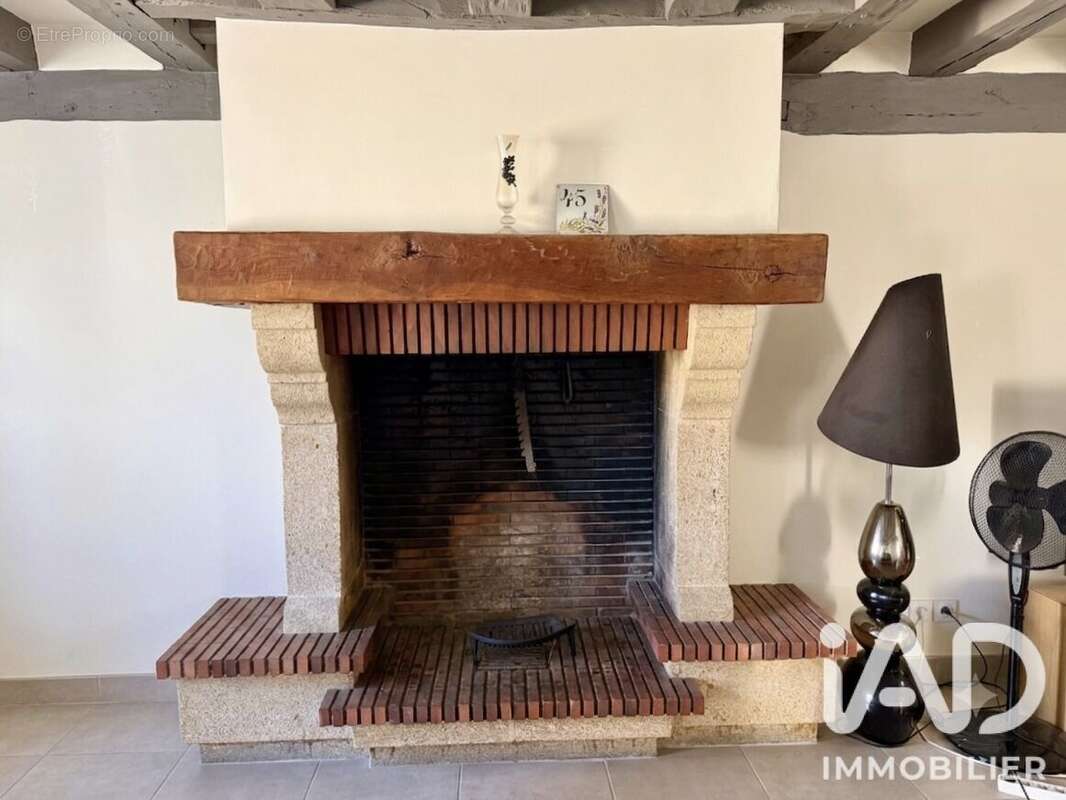 Maison 112 m² à Baule  - photo 3