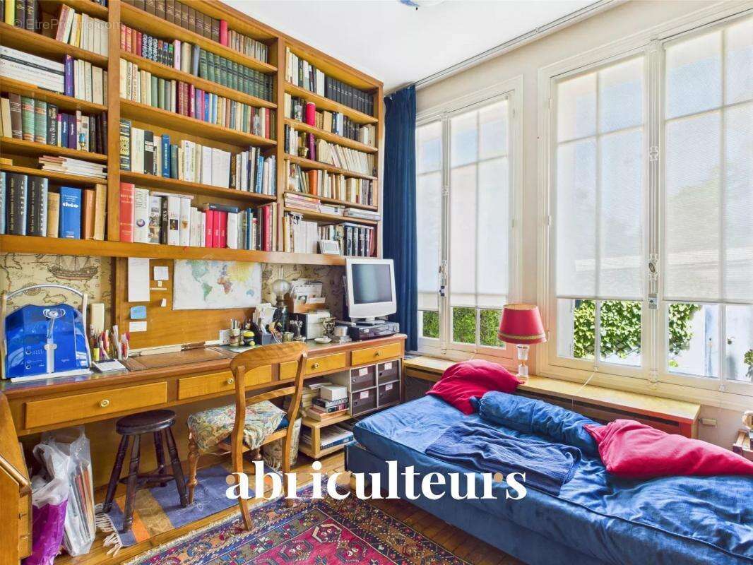 Appartement à PARIS-12E