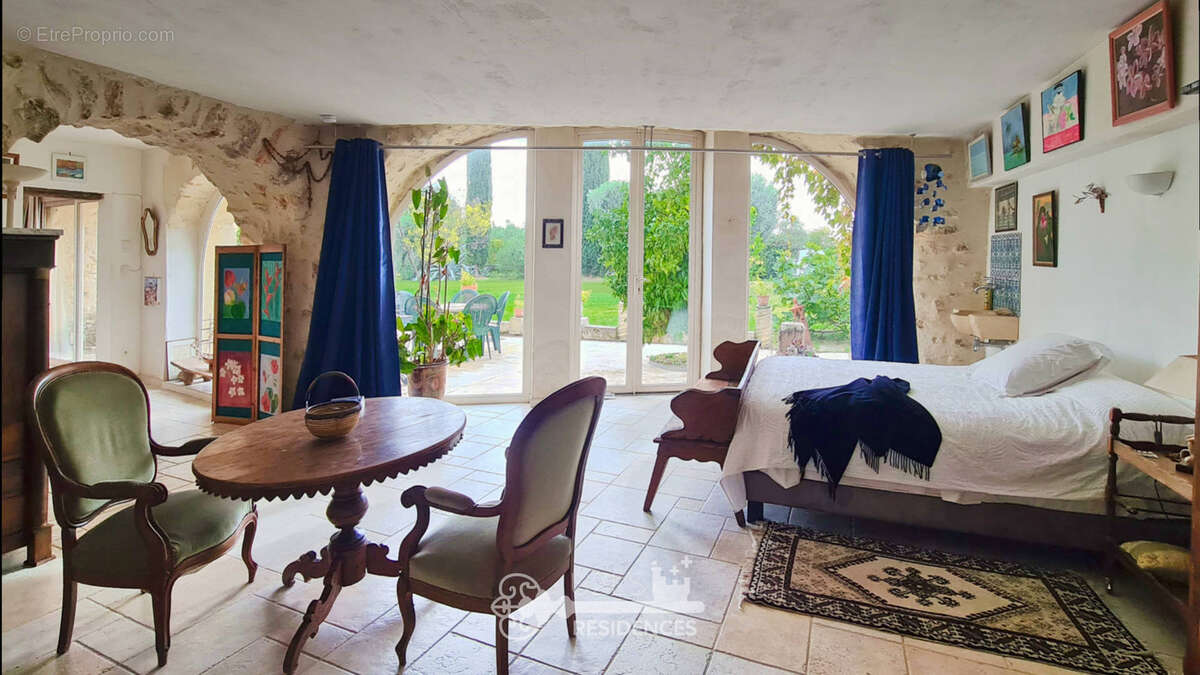 Maison à UZES