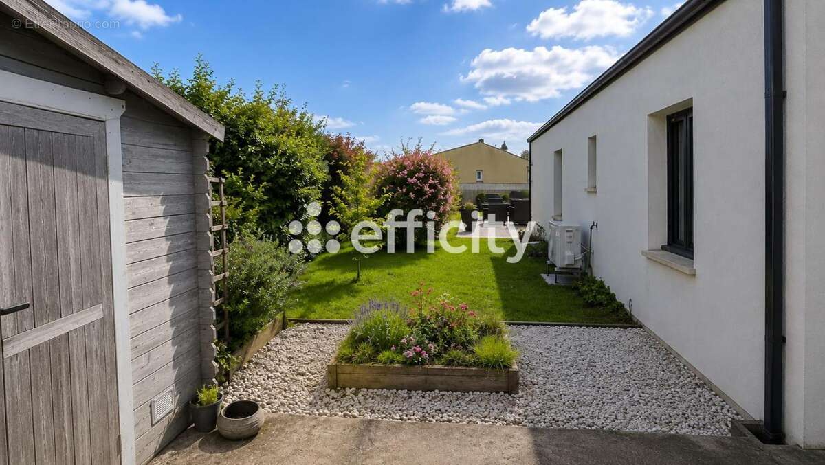 Maison 101 m² à Meursac  - photo 17