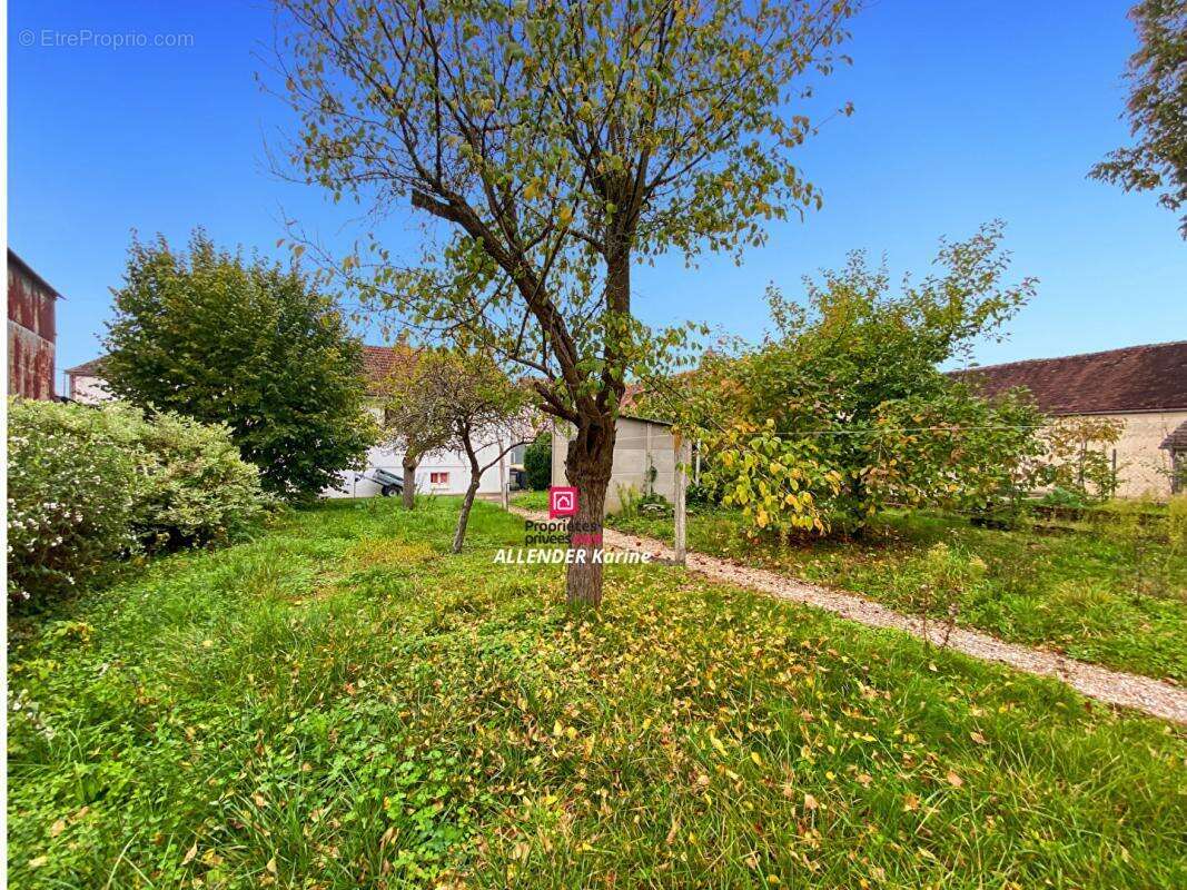 Maison à SAINT-CLEMENT