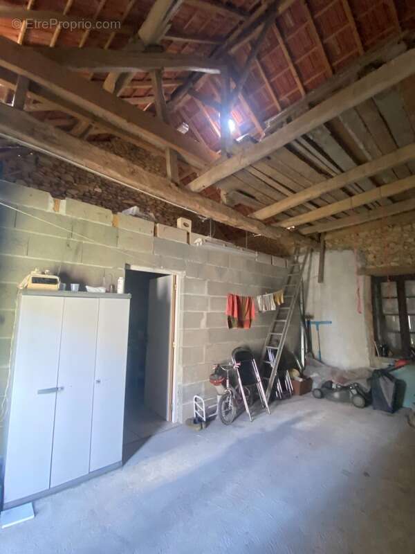 Maison en pierre entièrement rénovée, 95m², avec dépendances, terrain de 1154m² 148 000 € - photo 37