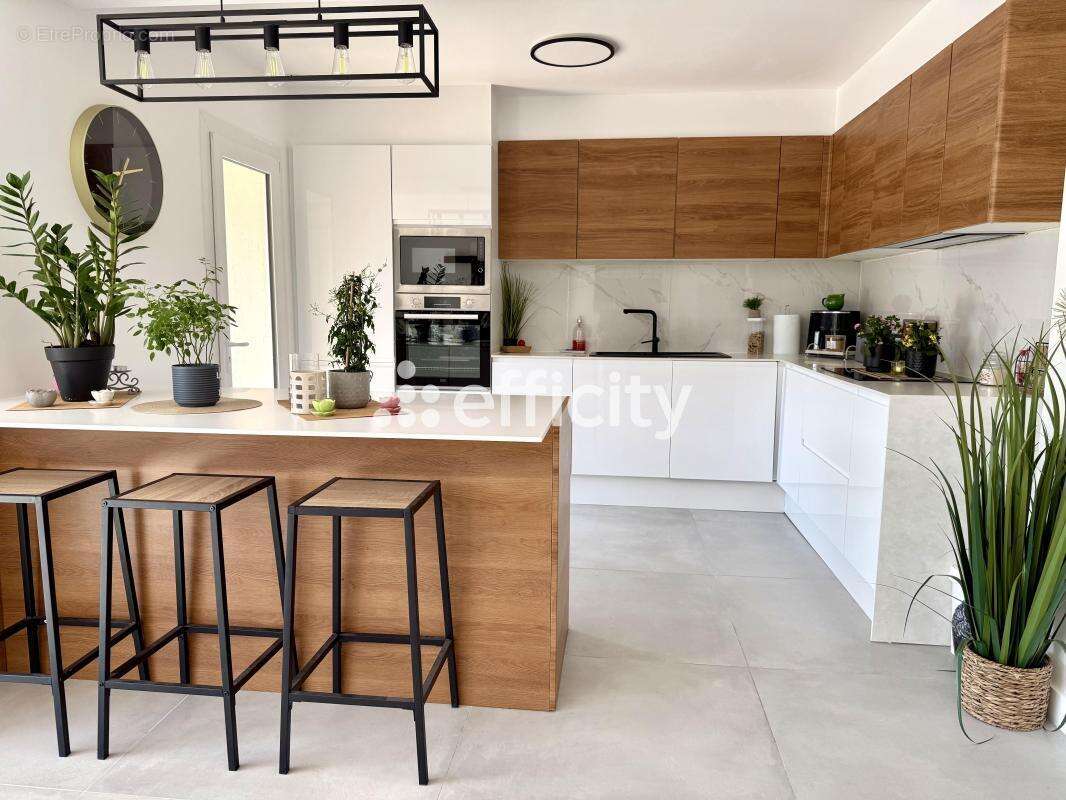 Maison 150 m² à Mandelieu-La-Napoule  - photo 5