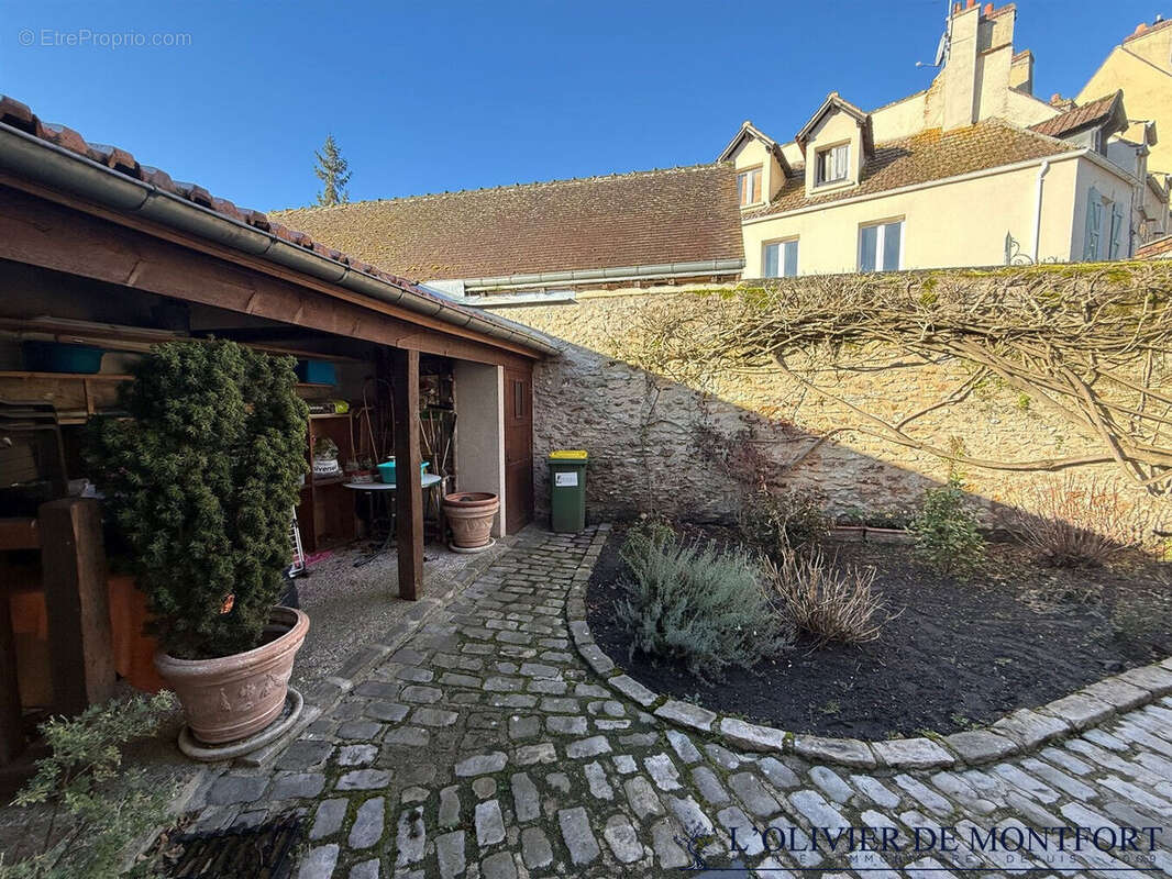 Maison à MONTFORT-L'AMAURY