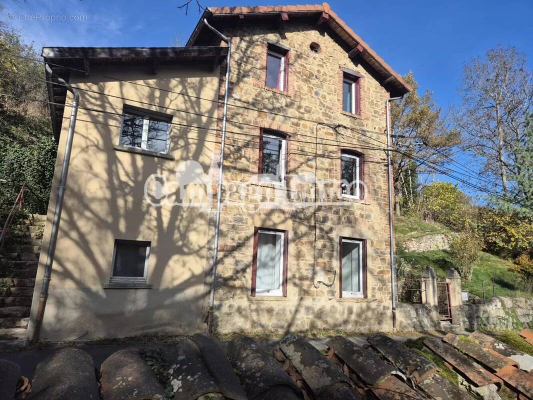 Maison à SAINT-FORGEUX