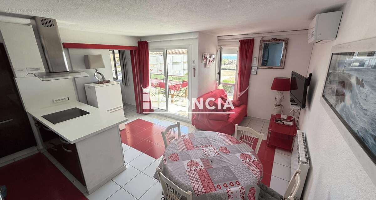 Appartement T3 duplex avec vue mer, terrasses, piscine, parking et gardien - photo 5