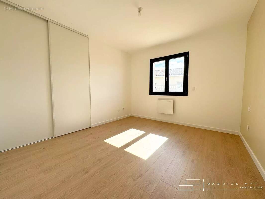 Maison 96 m² à Preignan  - photo 8