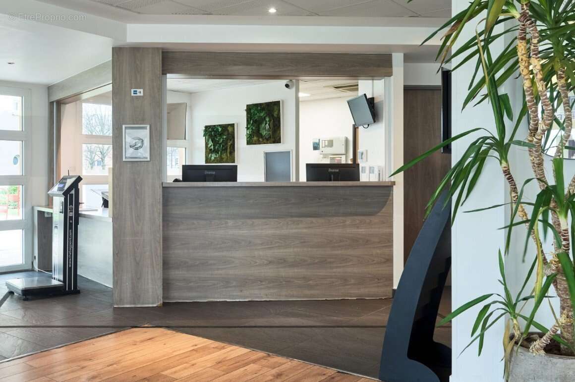 INVESTISSEMENT LOCATIF  Roissy-en-France  Résidence d'Affaires Zenitude Roissy Village - 6.58% de rentabilité - photo 12