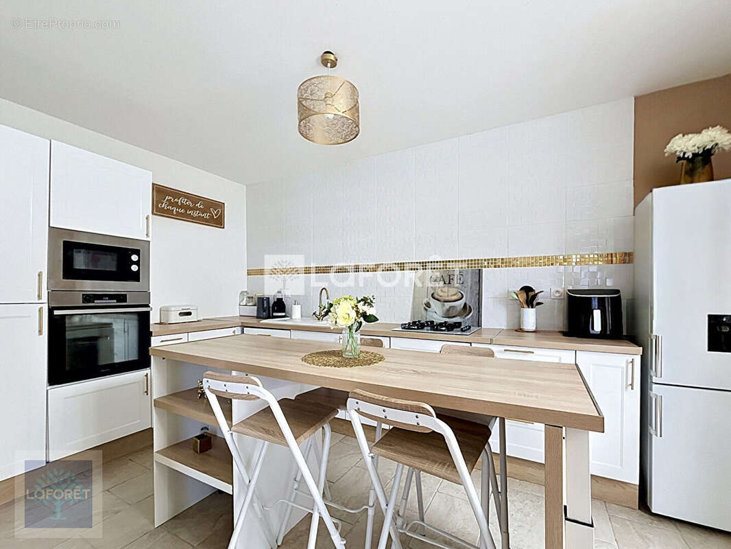 Maison de plain-pied avec studio indépendant et jardin - photo 3