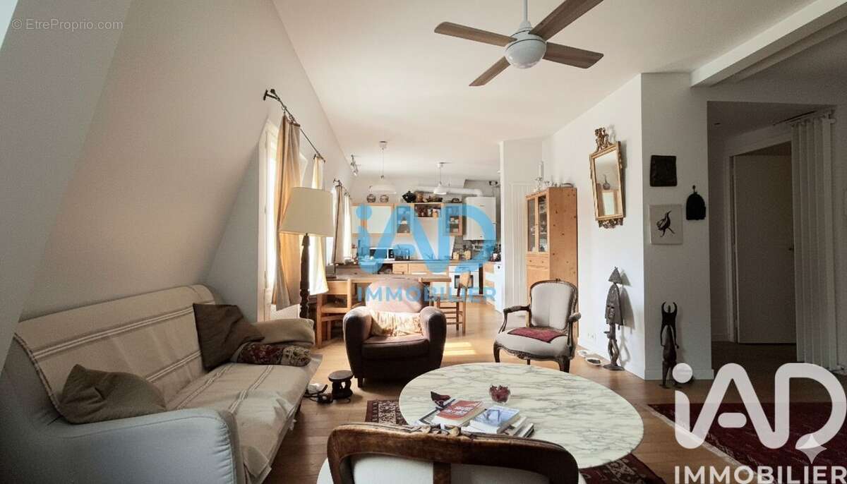 Photo 3 - Appartement à PARIS-18E