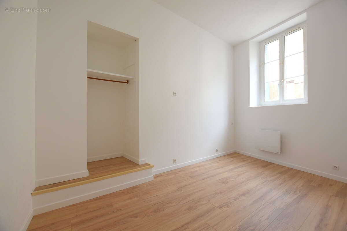 Appartement à SAINT-ARNOULT-EN-YVELINES