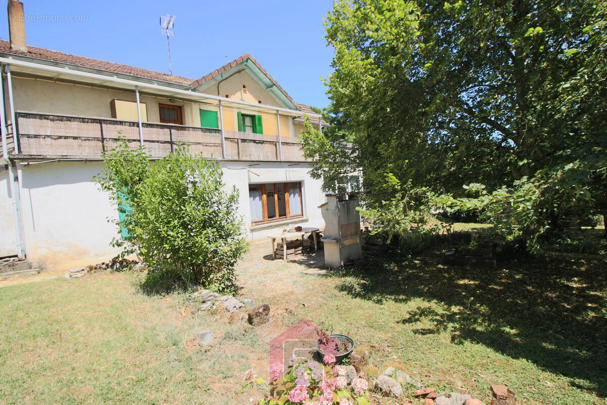 Maison à PUY-L'EVEQUE