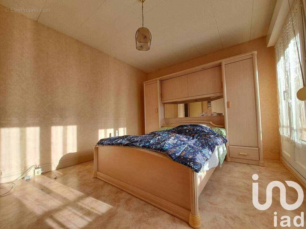 Photo 2 - Maison à ALLONNES