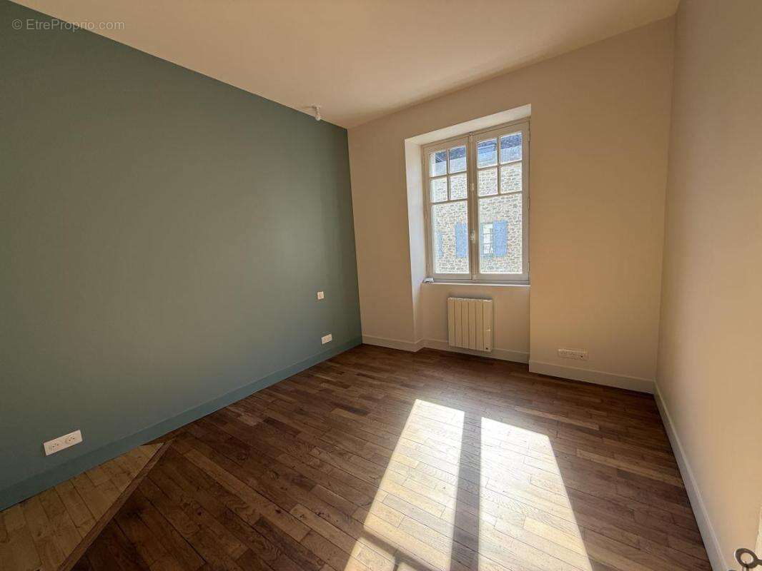 Maison à SAINT-SULIAC