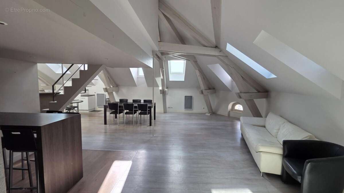 Appartement à AIX-LES-BAINS