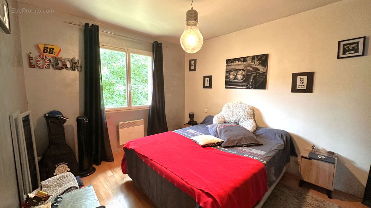 Villa T6 de 170 m² avec jardin et et piscine - photo 10