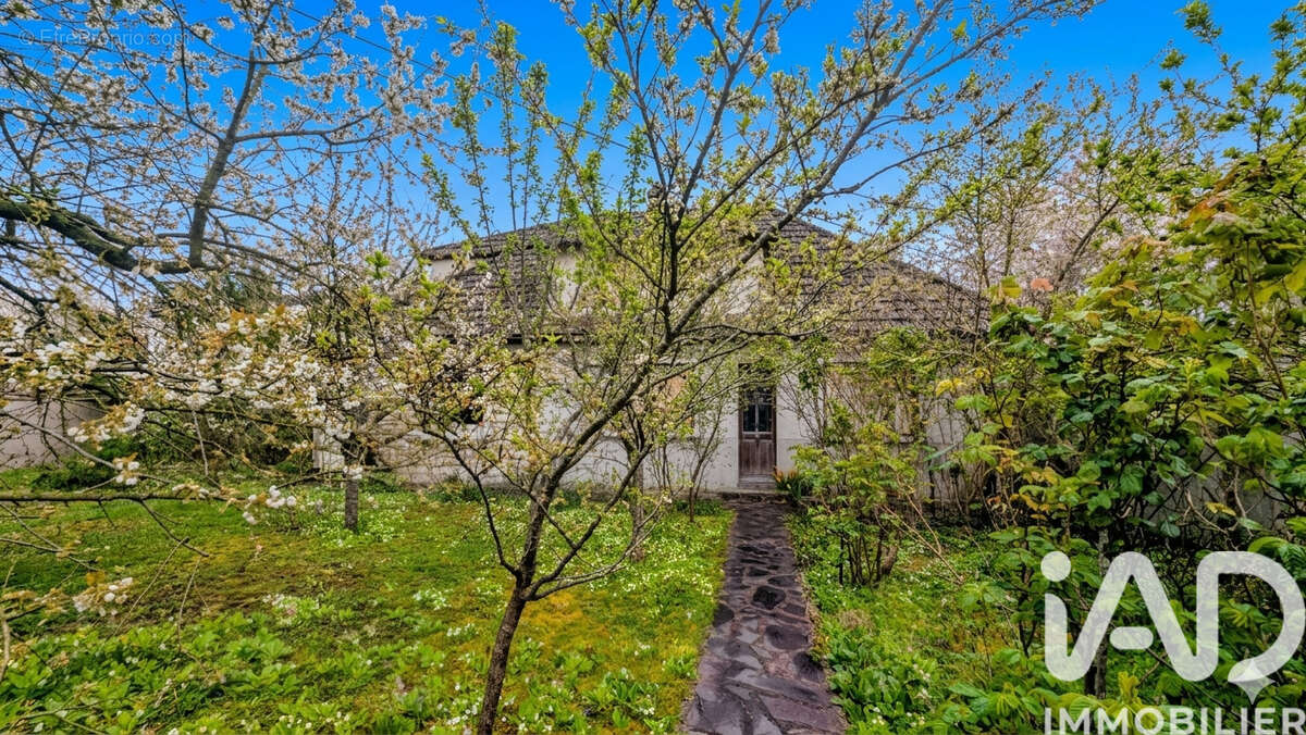 Photo 2 - Maison à MITRY-MORY