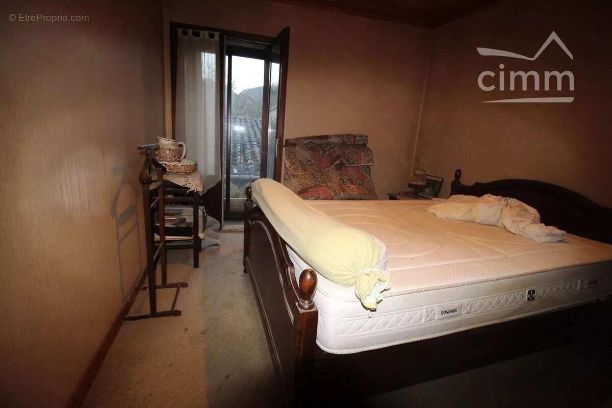 Maison à CUBIERES-SUR-CINOBLE