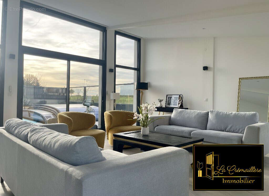 Maison à SAINT-MARTIN-DE-BRETHENCOURT