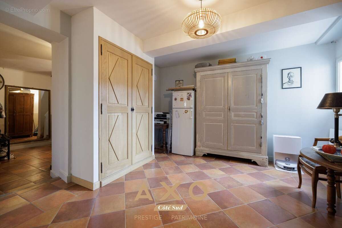 Maison à CUCURON
