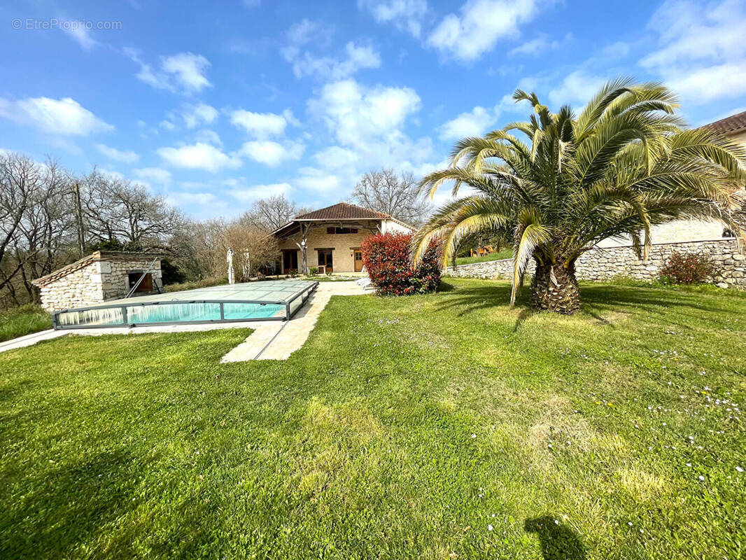 Maison à HAUTEFAGE-LA-TOUR