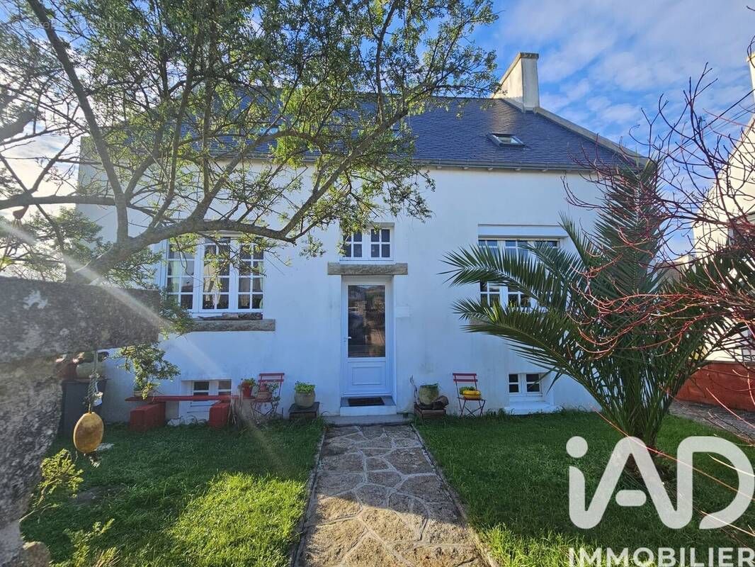 Photo 1 - Maison à PLOUHINEC