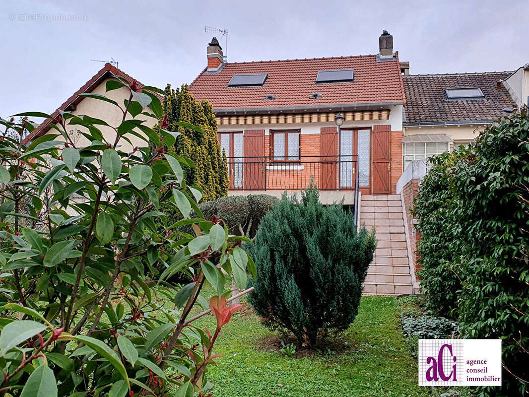 Maison à L&#039;HAY-LES-ROSES