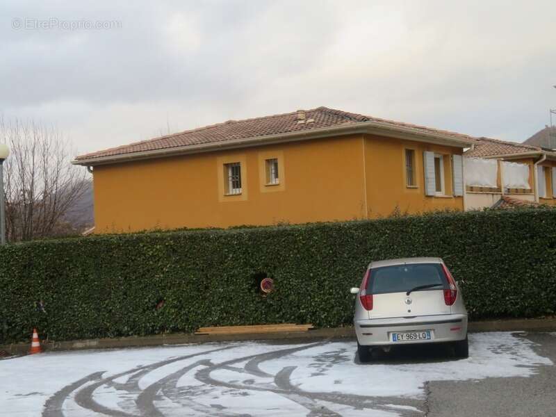 Belle MAISON sur 2 niveaux de 95 m3 à vendre centre ville de DIGNE LES BAINS (04) - photo 29