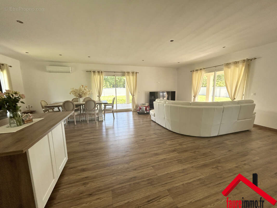 Maison à TERRASSON-LAVILLEDIEU