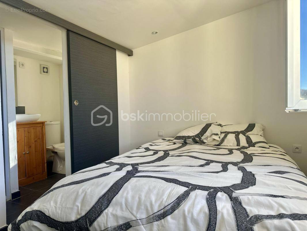 Appartement à FORCALQUIER