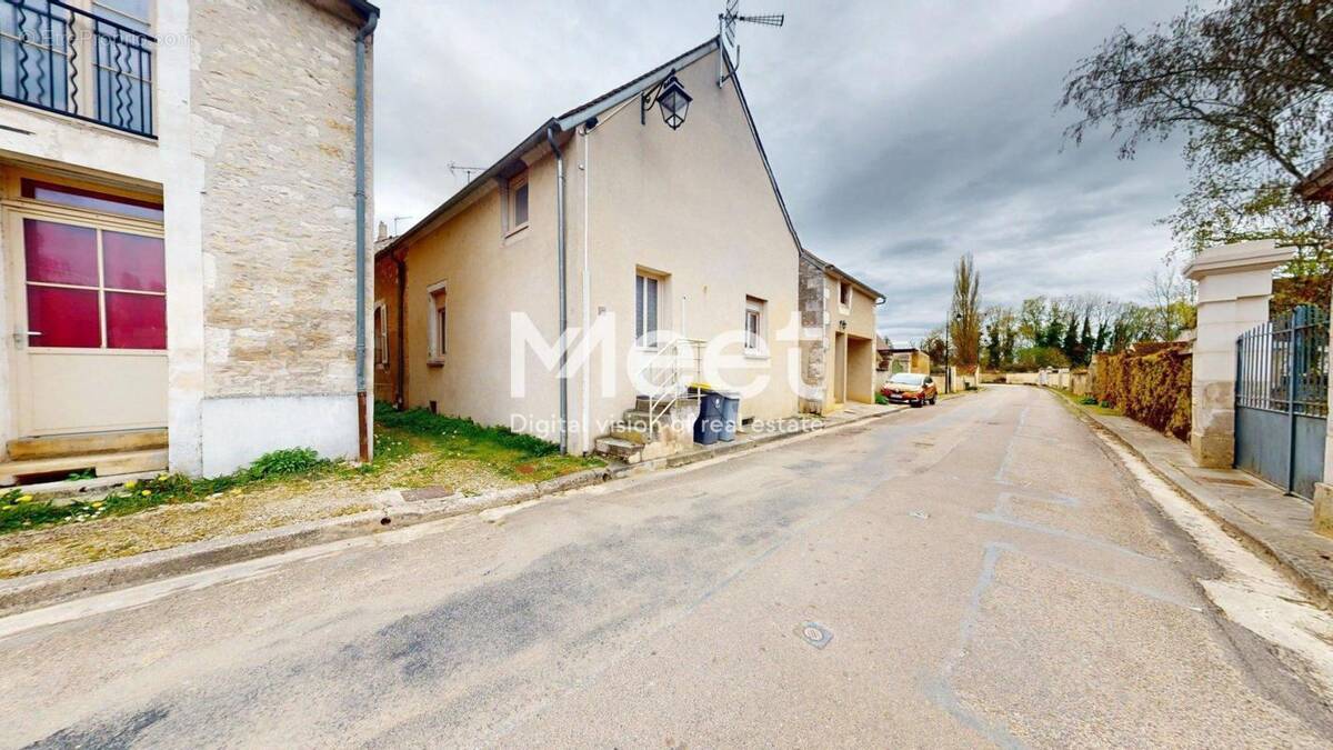 Maison à VINCELOTTES