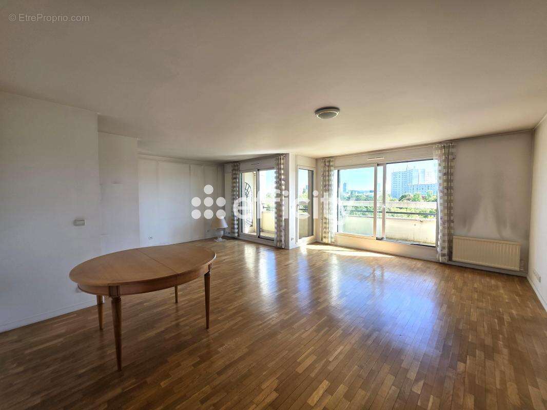 Appartement à ISSY-LES-MOULINEAUX