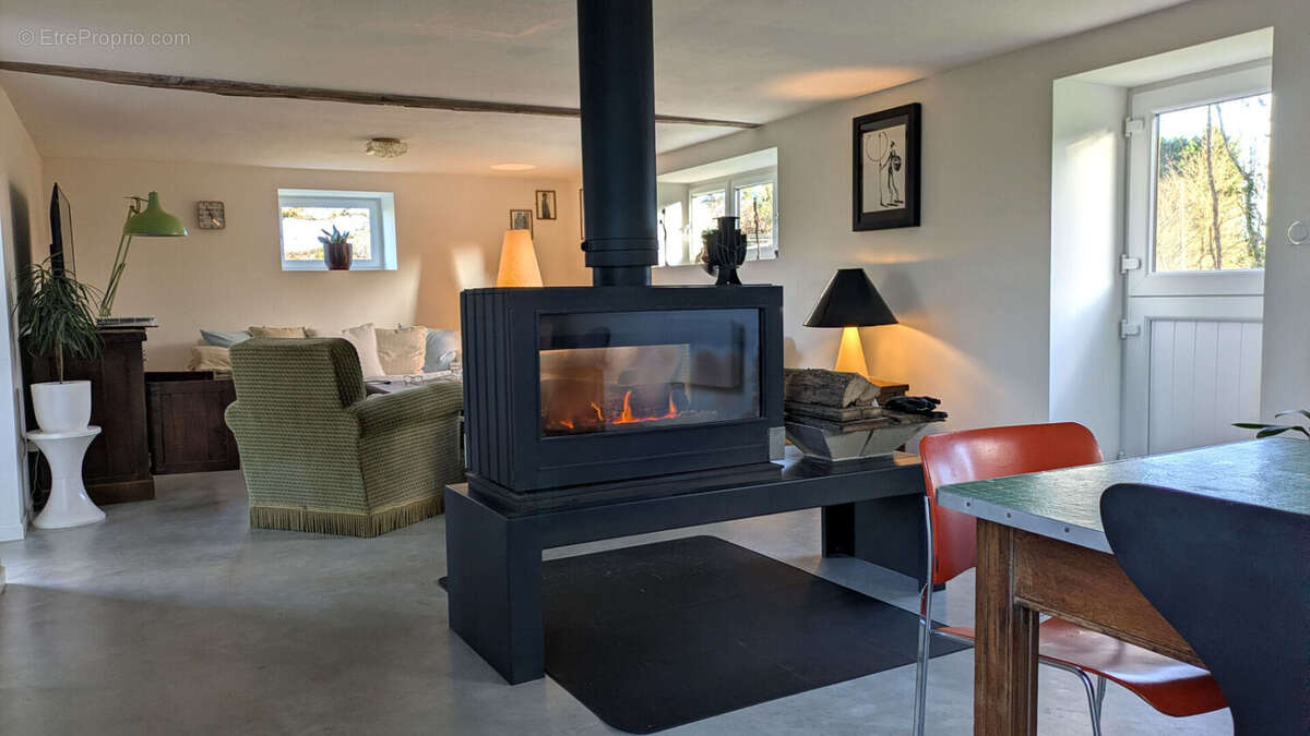 Maison à MAUPREVOIR