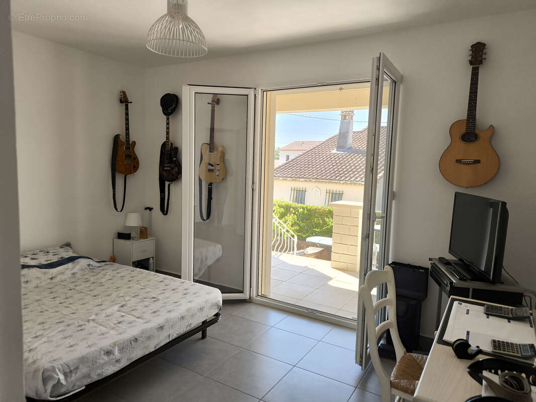 Maison à LA MOTTE-D&#039;AIGUES