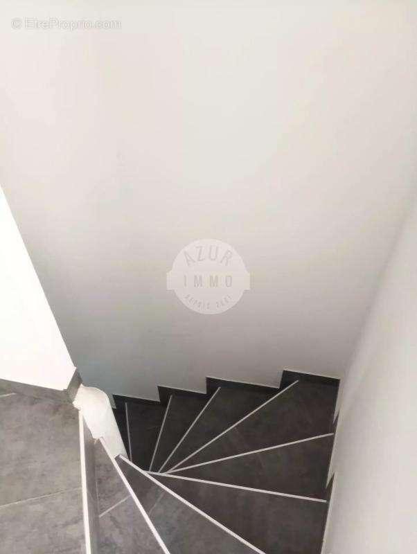 Appartement t3 excellent etat 73 m² - photo 5