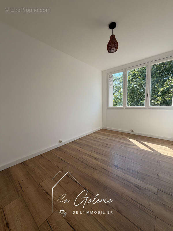 T4 lumineux proche campus a saint martin d'heres - photo 3