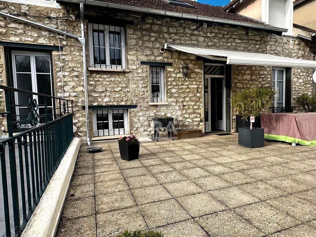 Appartement à MONTEREAU-FAULT-YONNE