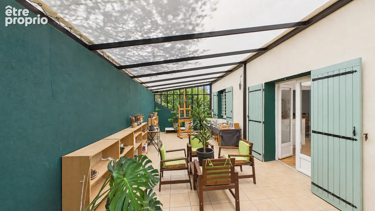 Sauveterre - Maison 135 m² sur terrain arboré de 1500 m² - photo 6