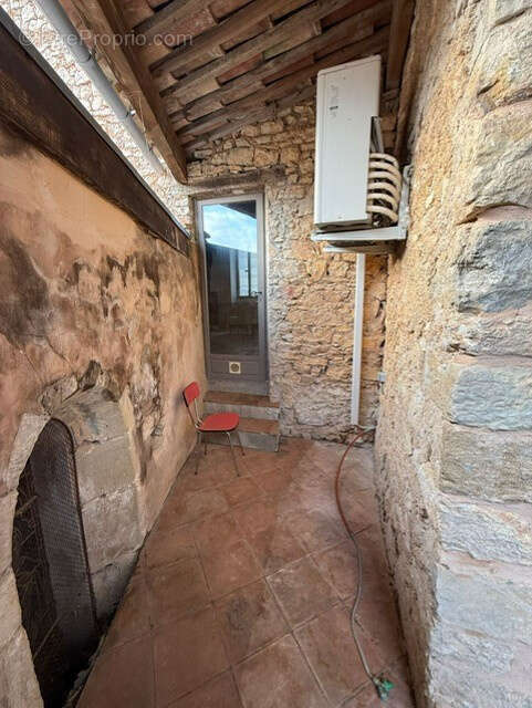 A 30 min de Montpellier: Maison en pierre avec terrasses- Studio loué + potentiel 2e studio - photo 9