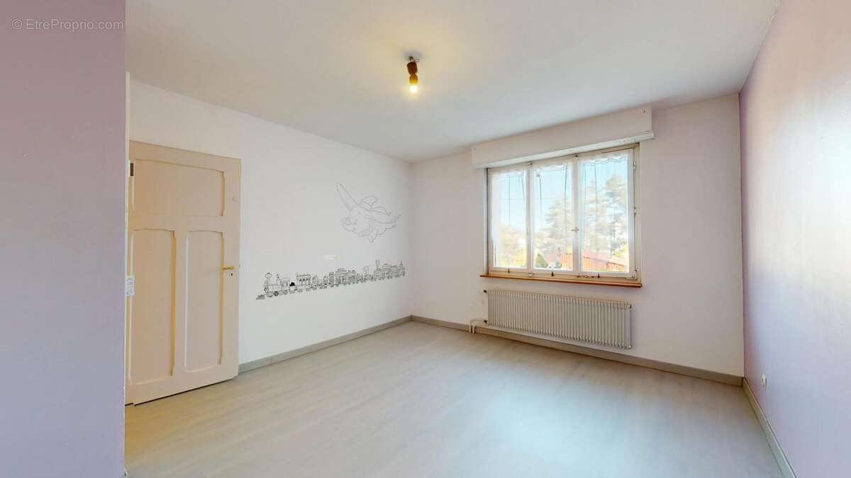 Maison à VILLAGE-NEUF