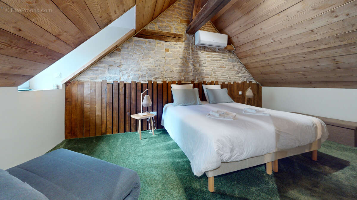 Commerce à ORCHAMPS