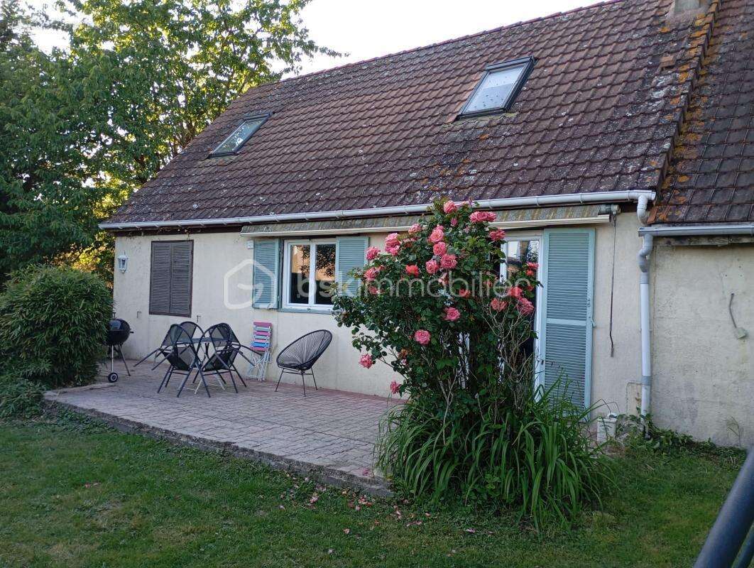 Maison à MOISSY-CRAMAYEL
