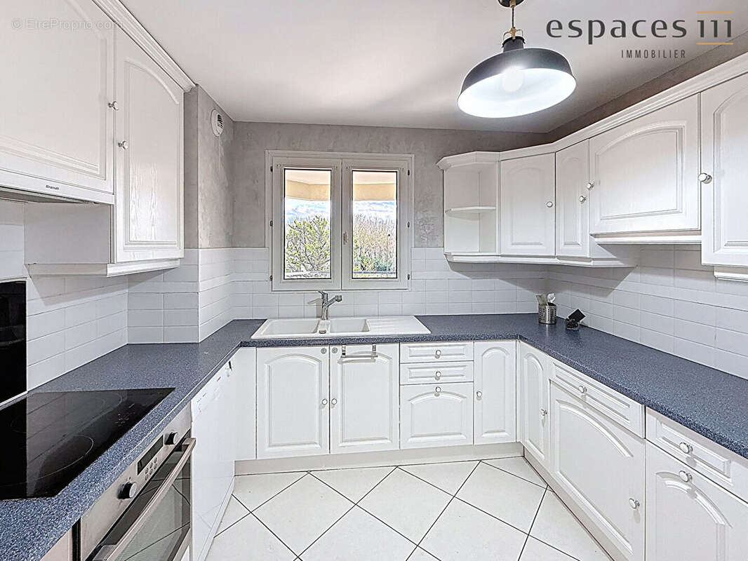 Appartement à MONTIGNY-LE-BRETONNEUX