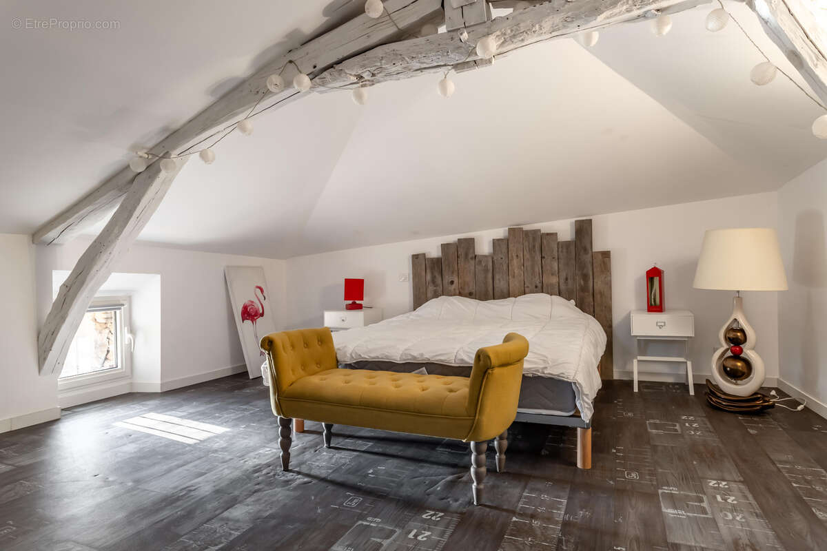 Propriété de campagne avec piscine, dépendances, garage et terrain - photo 27