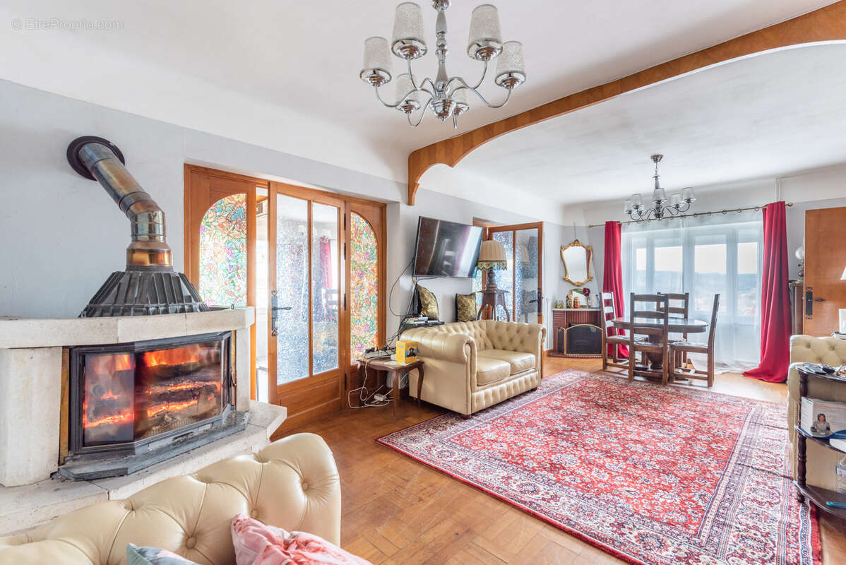 Maison à SAINT-ALBAN-SUR-LIMAGNOLE